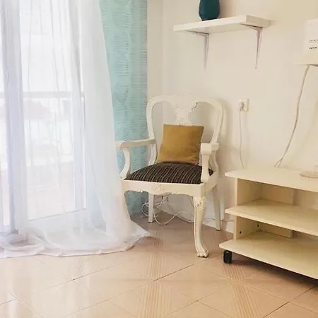 Daire Odette's Little House Nea Kallikrateia
